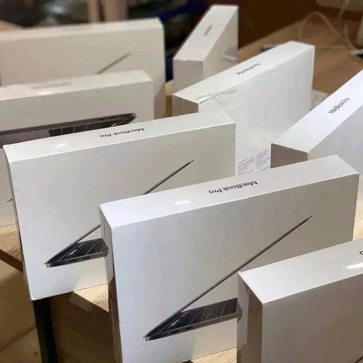 MacBook Pallets for sale - Image 2