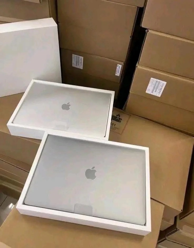 MacBook Pallets for sale - Image 3