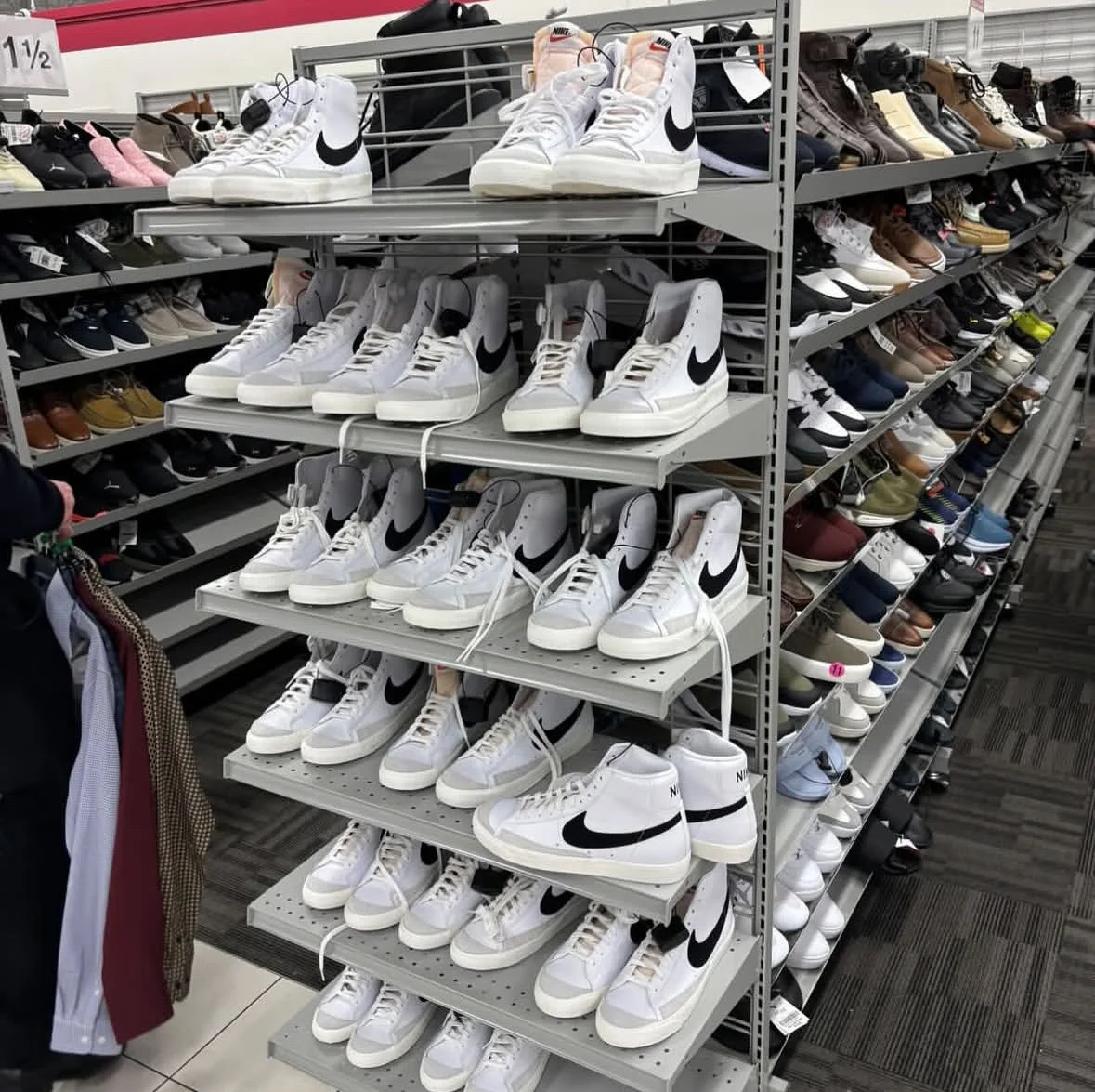 Jordan Liquidation Pallets - Image 4